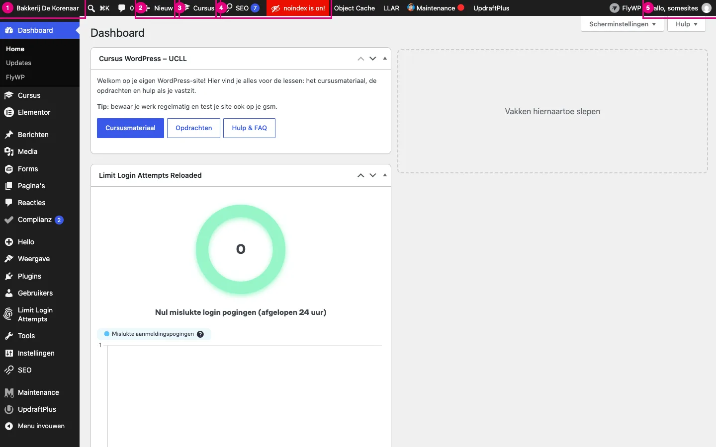 De bovenbalk met gemarkeerd de sitenaam, Nieuw, Cursus, SEO met noindex is on! en Hallo, somesites