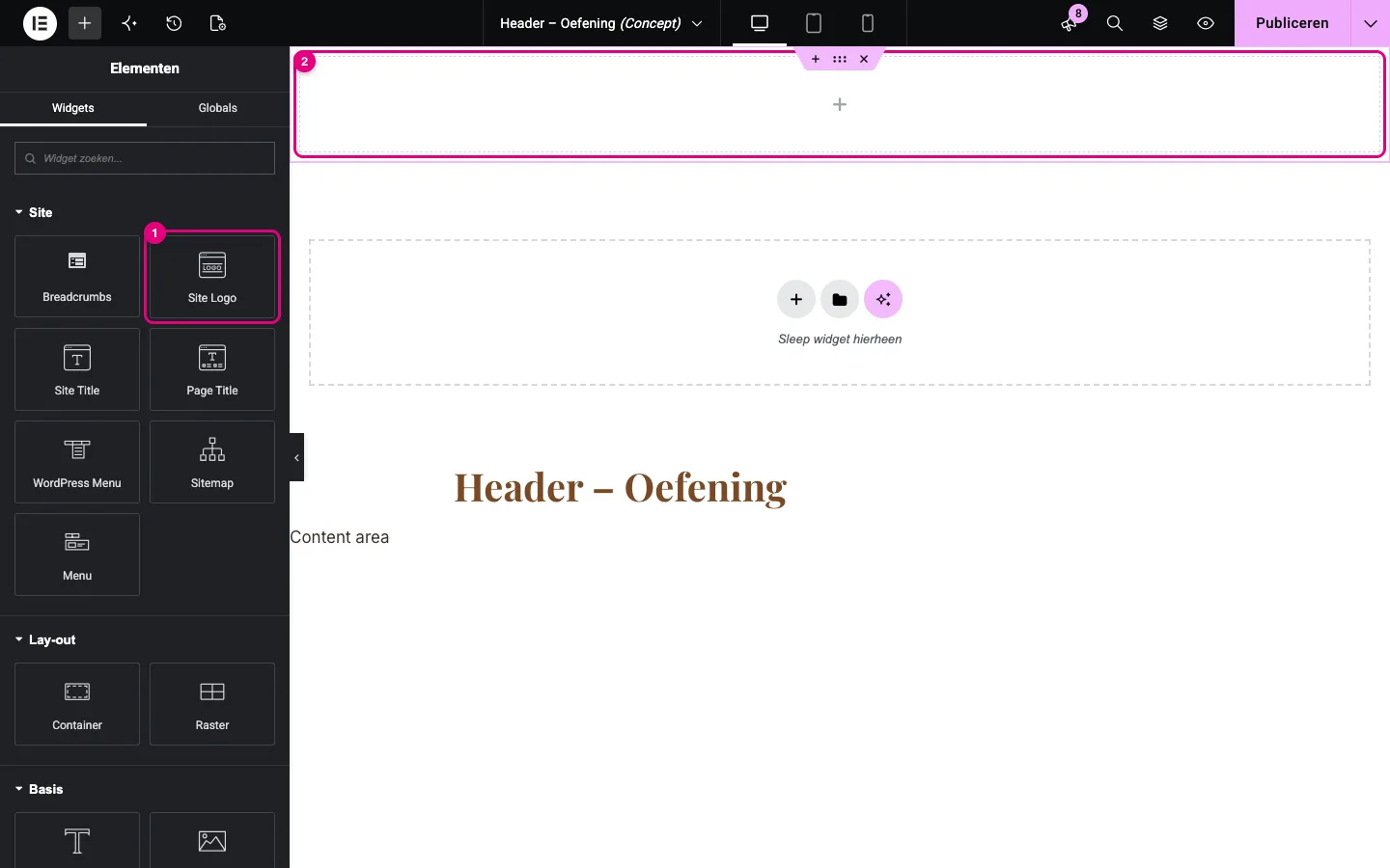 De widget Site Logo in het paneel en de lege container in het canvas zijn aangeduid