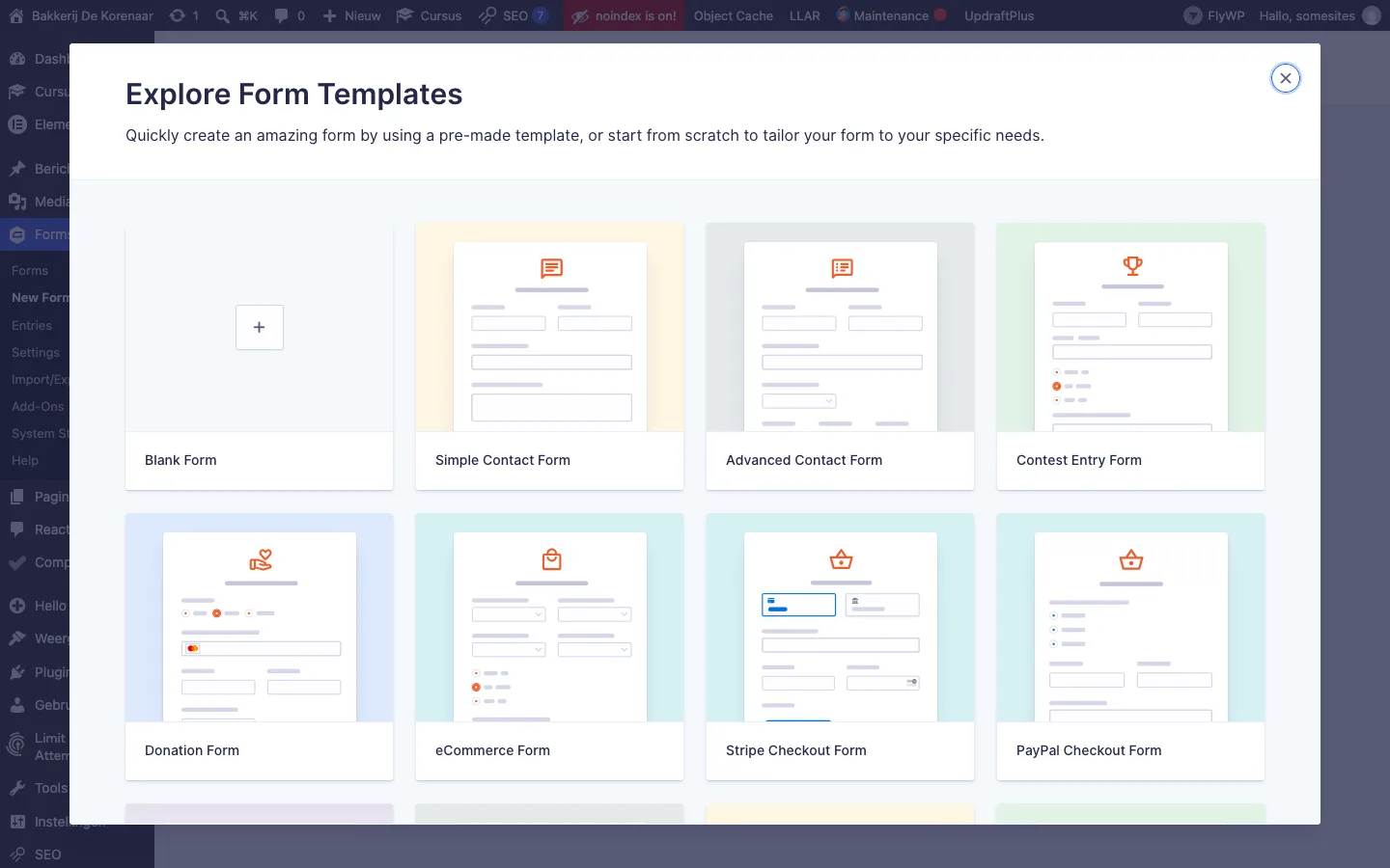 Het venster Explore Form Templates met de kaarten Blank Form, Simple Contact Form, Advanced Contact Form, Contest Entry Form en andere sjablonen