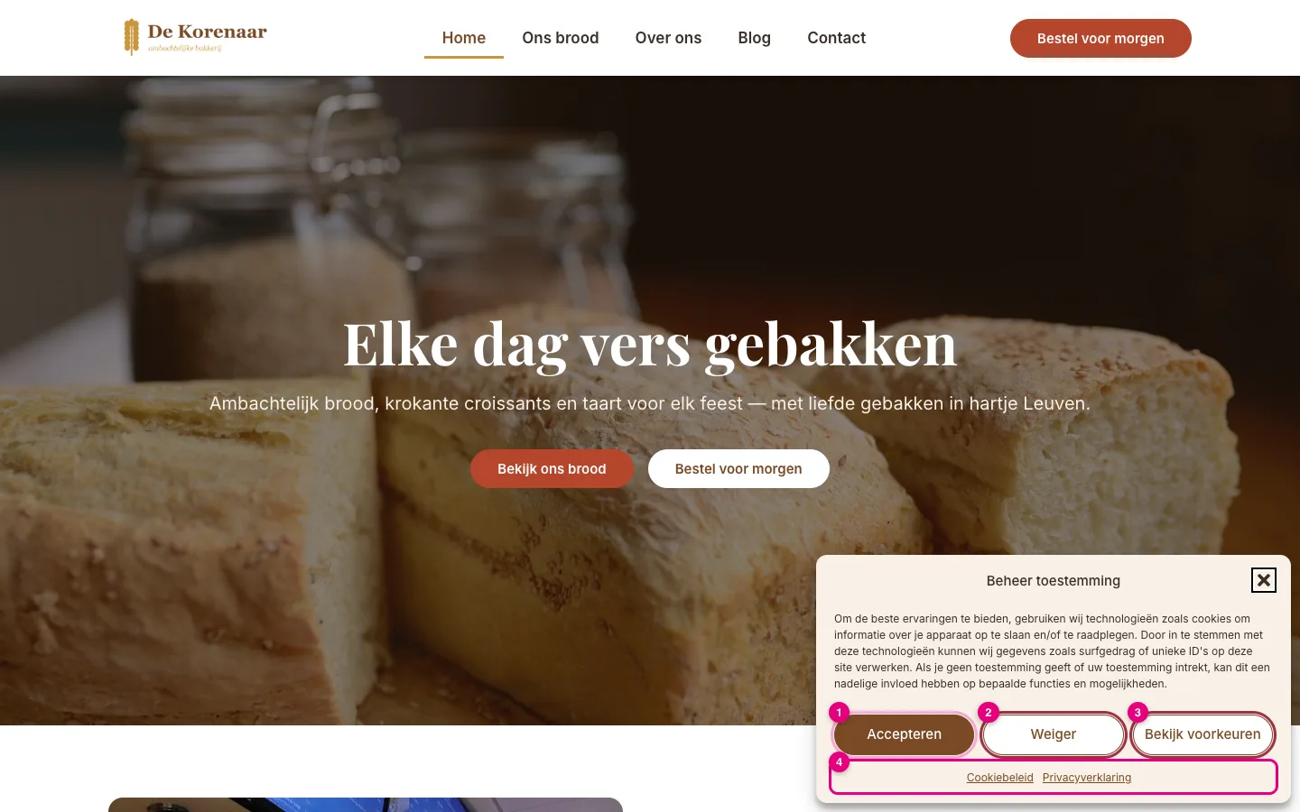De homepage van De Korenaar met de bruine cookiebanner rechtsonder